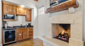 Blacksmith Quarter's on Barons Creek - Image 3