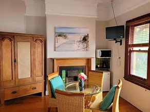 Burwood Bed and Breakfast - Image 5