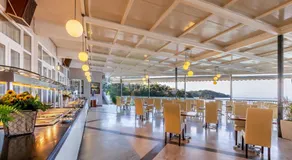 Oasis Hotel - Image 2