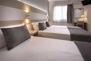 Hotel Catalunya Express - Image 2