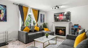 Bright 3-Bed Retreat Near the Zoo and Downtown - Image 2