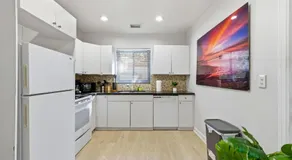 Prime Location Miami House W Free Parking - Image 4
