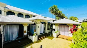 Apartment in Palm Cove - Image 3