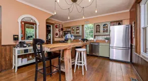 A charming, rustic 150 year old Carriage House - Image 2