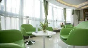 Vatica Xuzhou High Speed Railway Station Hotel - Image 3