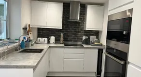 Monty Cottage, Exmouth Coastal Boutique House - Image 4