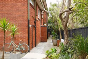 A Cozy 1BR in Cronulla Walk to Beach & Shops - Image 5