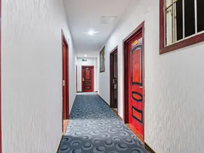 Yingming Business Hotel - Image 5