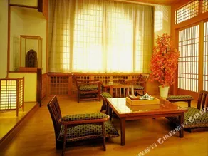 Yuwenquan Hot Spring Resort - Image 3