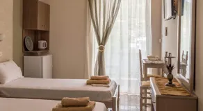 Maltezos Rooms - Image 2