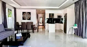 Pool Villa Karaoke Jomtien Pattaya - Image 2