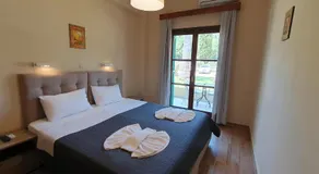 Phivos Hotel - Image 2
