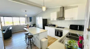 Affordable Luxury Stay Near Manly Beach - Image 5