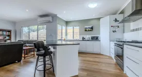 Angove House by the BnB Collection - Image 4