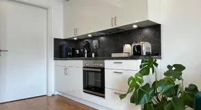 Modernes Apartment mit Balkon und Parkplatz Zentrum - Image 5