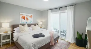 2br in Heart of Queen Village Walk To Everything - Image 2