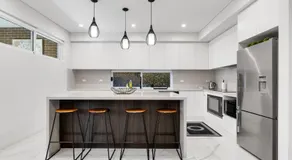 Spacious Lidcombe Lux mins to Sydney Olympic Park - Image 4