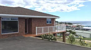 Penguin Seaside Homestay - Image 4