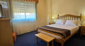 HOTEL CONTINENTAL COSQUIN - Image 2