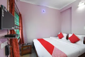 OYO 46178 Sachin Guest House - Image 3