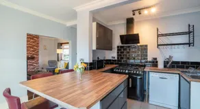 Stylish 3 Bed House-Free Parking - by Holiday Homes - Image 3
