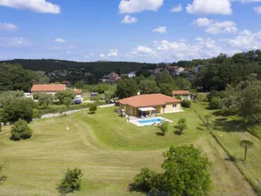 Elegante Villa mit privatem Pool - Image 5