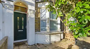 Family-Friendly 3-Bed Home, Sleeps 6, Quiet Area and Parking - Image 5