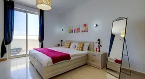 Cosy 1BR Penthouse close to the Promenade - Image 2
