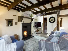 Cottage in Hawkshaw with Countryside Views - Image 2