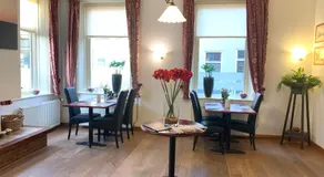 Hotel het Gemeentehuis Uithuizen - Image 2