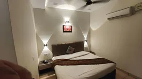 Hotel Pragatti - Image 1
