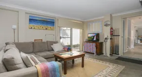 Bennett's Beach House - Image 2