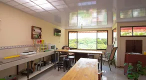 Flor de Katty Hostel Airport - Image 3