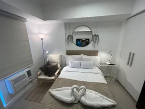 Light and Airy Staycation Studio in Azure North - Image 2