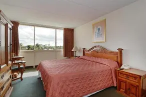 Hotel Roma Golden Glades Resort - Image 3