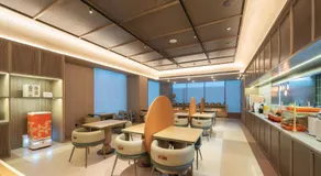 Orange Hotel Shanghai North Xizang Road Subway Station - Image 3