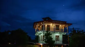 Lake Villa Resort - Image 3