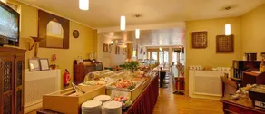 Little Paris Hotel - Image 2