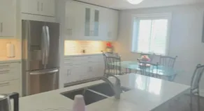 Luxurious Two Bedroom Apartment - Image 3