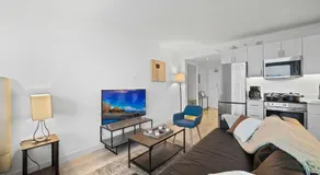 Sleep 4 Boardwalk Stylish Studio by CozySuites - Image 2