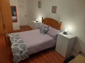 Double room beside tramline - Image 5