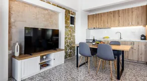 Dioni's house - Image 4