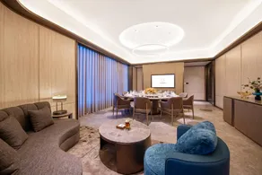 Huzhou Renhuang Mountain Crystal Orange Hotel - Image 4