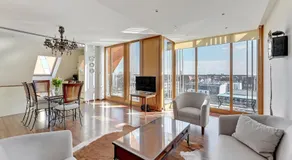 Aura by Comfort Apartments - Image 4