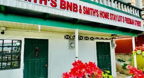 SMITH'S BNB ROOMS - Image 4