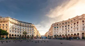 Acvi Lux - City Center by Seafront Area - Image 4