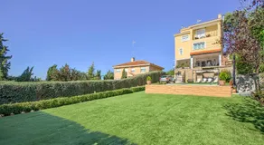 Chalet con Piscina en Aranjuez - Image 5