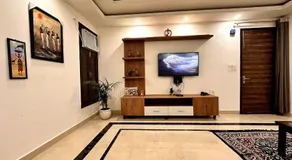Yoga Wifi Travel Home Stay - Image 5