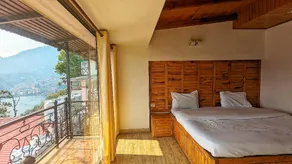 Lake Vista 2bhk close to Mall Road Mellow - Image 2