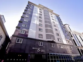 S One Hotel - Image 3